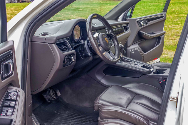 Used 2017 Porsche Macan S AWD/4WD image 44