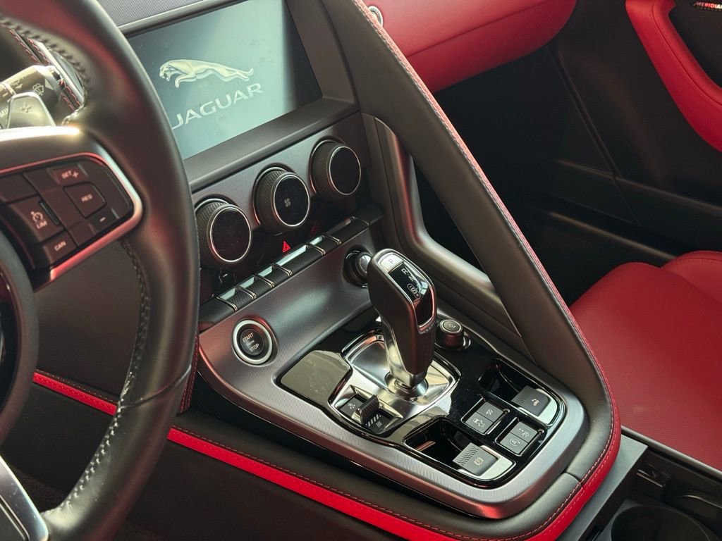 Used 2023 Jaguar F-TYPE Convertible image 9