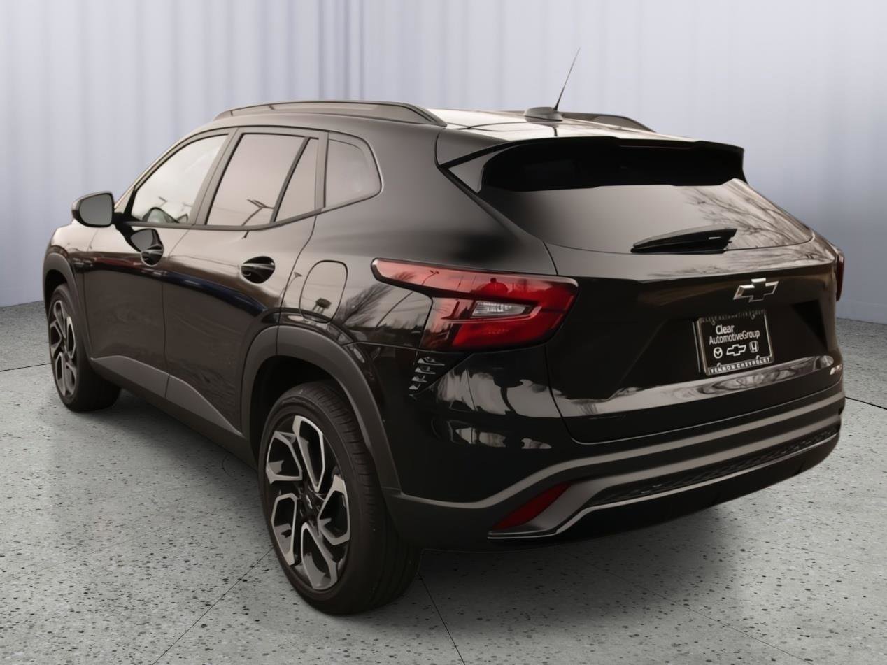 Used 2025 Chevrolet Trax RS w/ Sunroof Package image 19