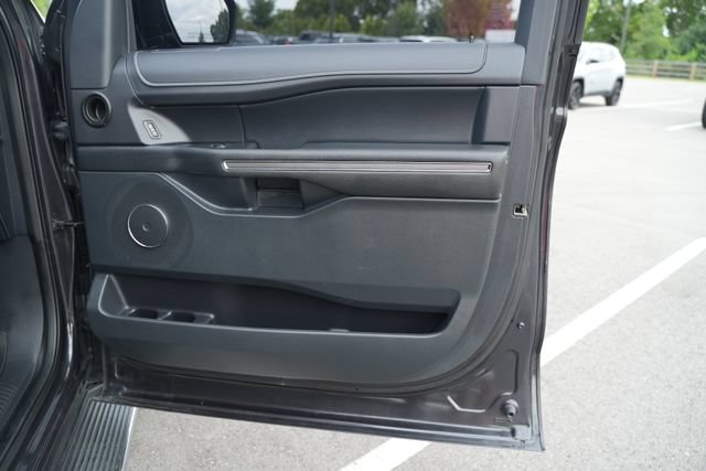 Used 2022 Ford Expedition XLT AWD/4WD image 22