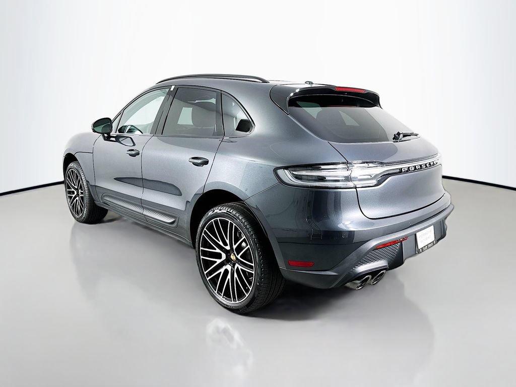 Certified 2026 Porsche Macan AWD/4WD image 3