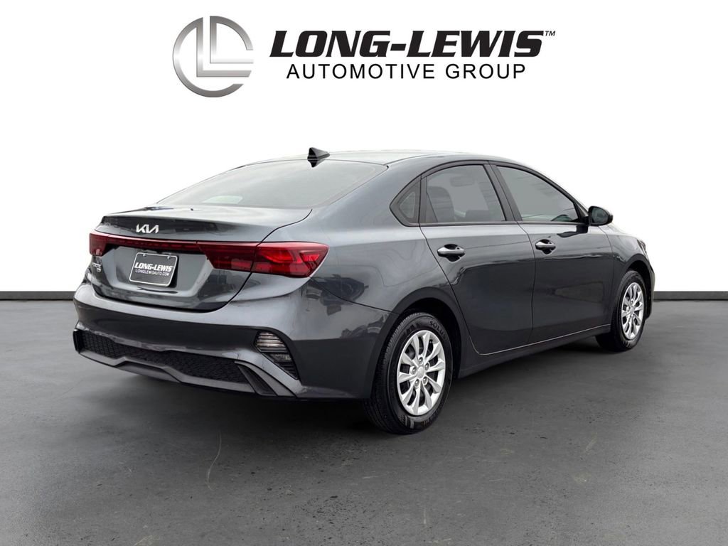 Used 2023 Kia Forte LX image 7