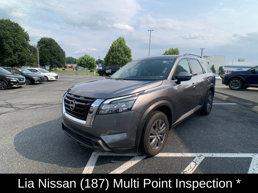 Used 2024 Nissan Pathfinder SV AWD/4WD image 8