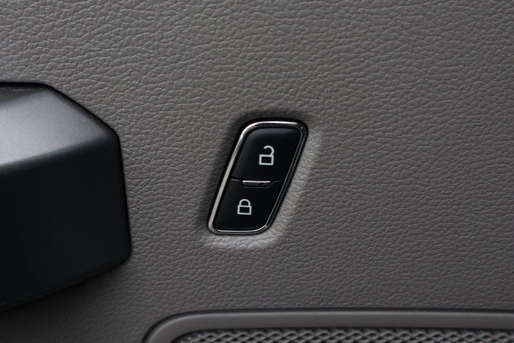 Used 2019 Ford F350 XLT image 16