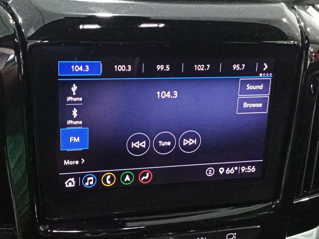 Used 2021 Chevrolet Traverse RS FWD image 20