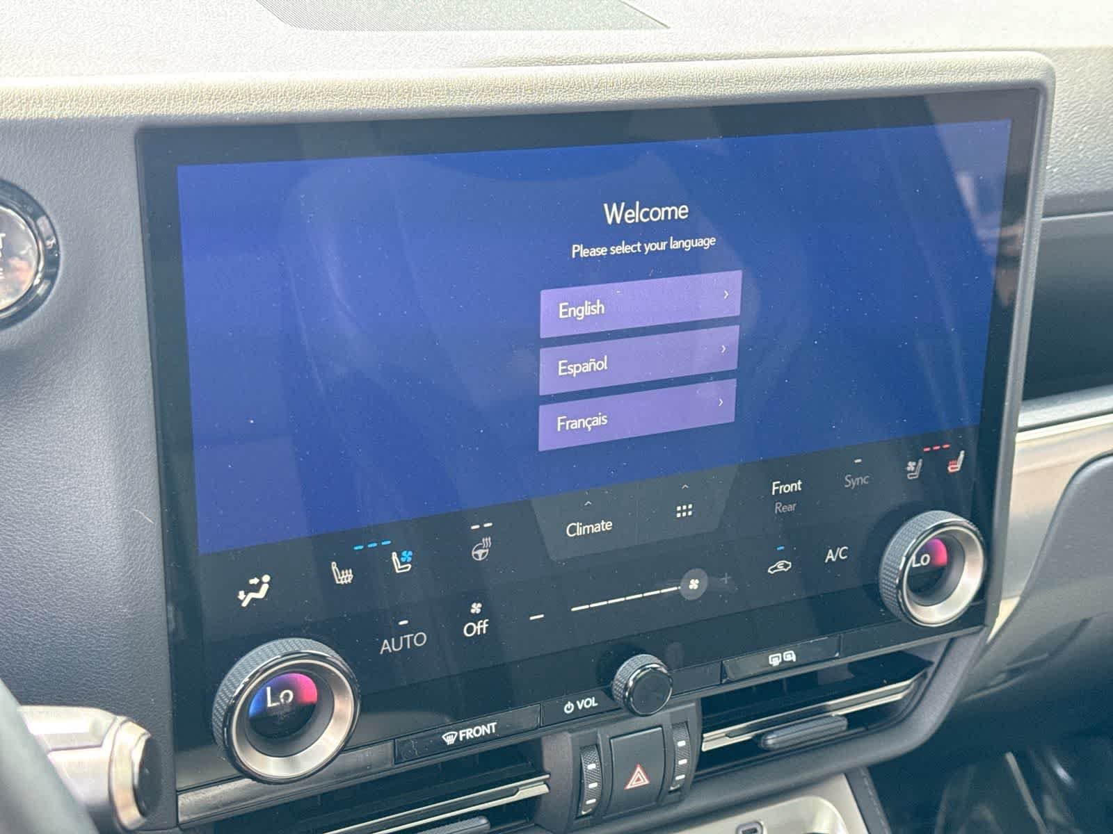 Used 2025 Lexus GX 550 w/ Accessory Package (2T) AWD/4WD image 35