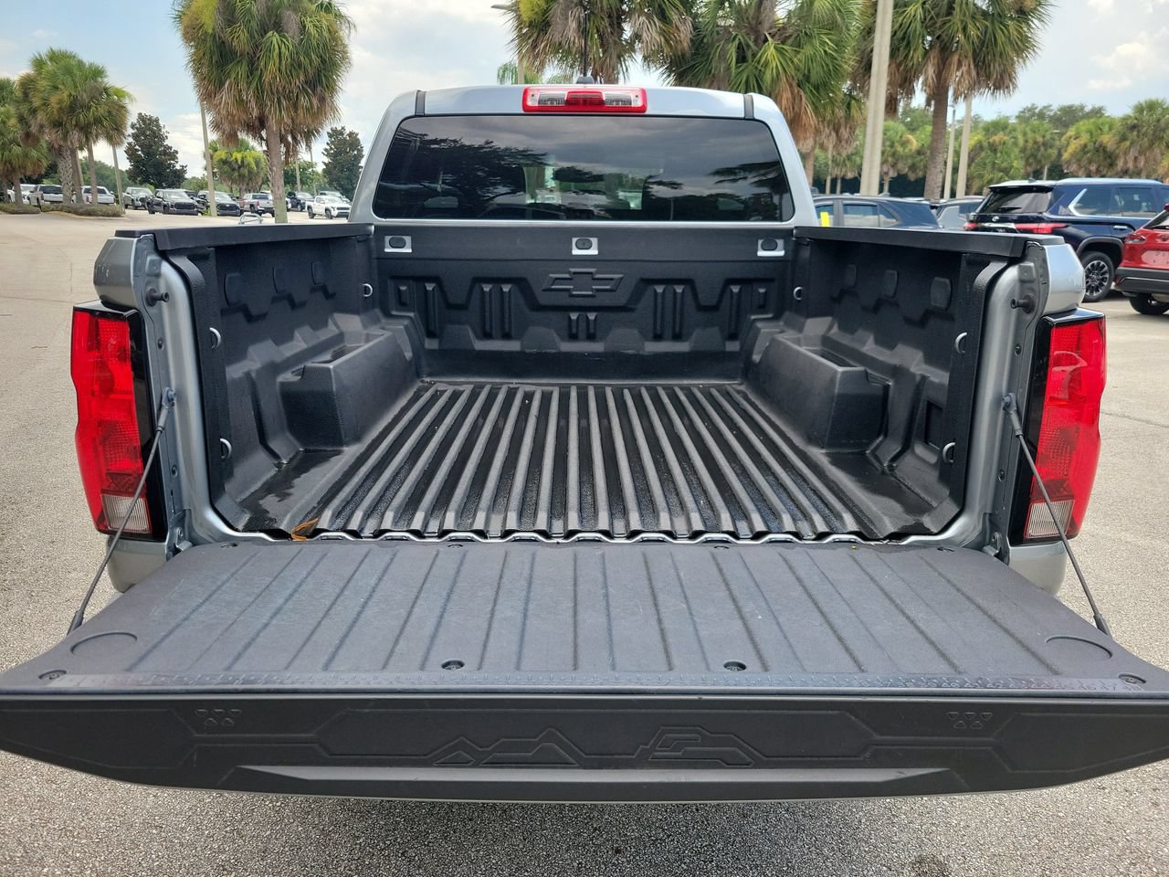 Used 2023 Chevrolet Colorado Trail Boss AWD/4WD image 7