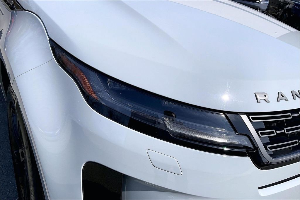 Used 2025 Land Rover Range Rover Evoque S image 32