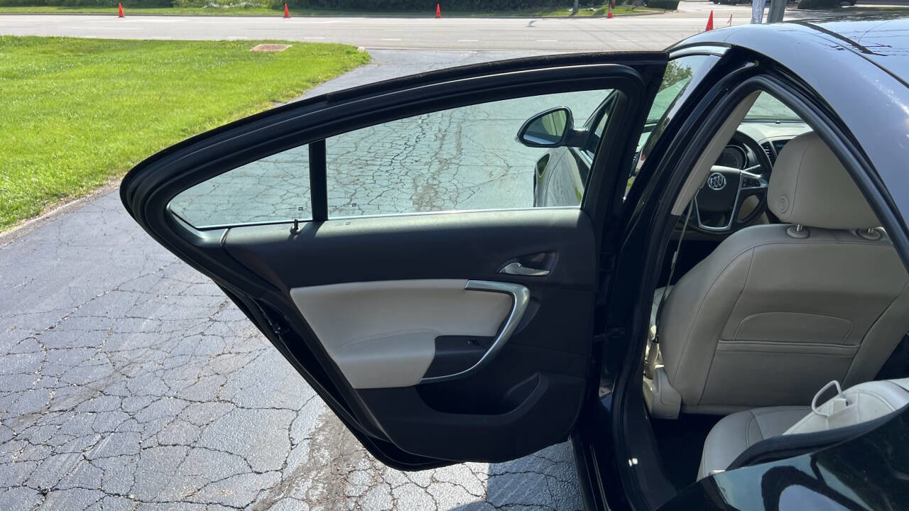 Used 2012 Buick Regal Premium image 33