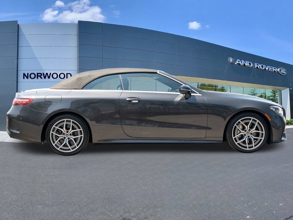 Used 2022 Mercedes-Benz E 450 4MATIC Cabriolet image 9