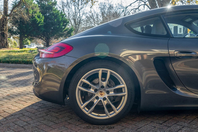 Used 2014 Porsche Cayman RWD image 10