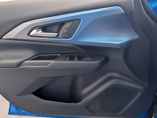 Certified 2025 Chevrolet Equinox EV LT w/ Convenience Package image 23