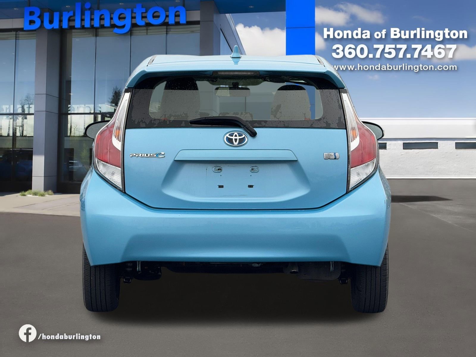 Used 2015 Toyota Prius C Three image 5