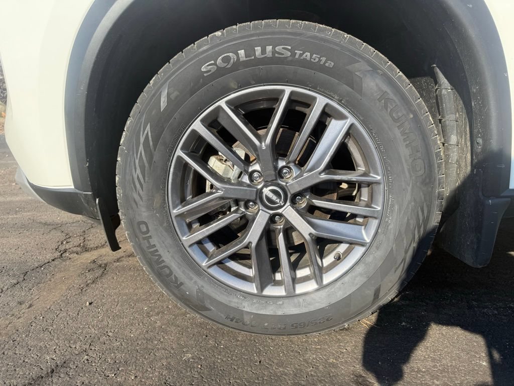Used 2023 Nissan Rogue S AWD/4WD image 15