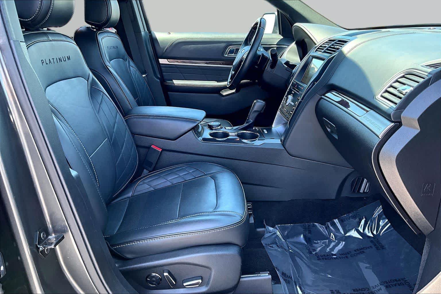 Used 2017 Ford Explorer Platinum AWD/4WD image 8
