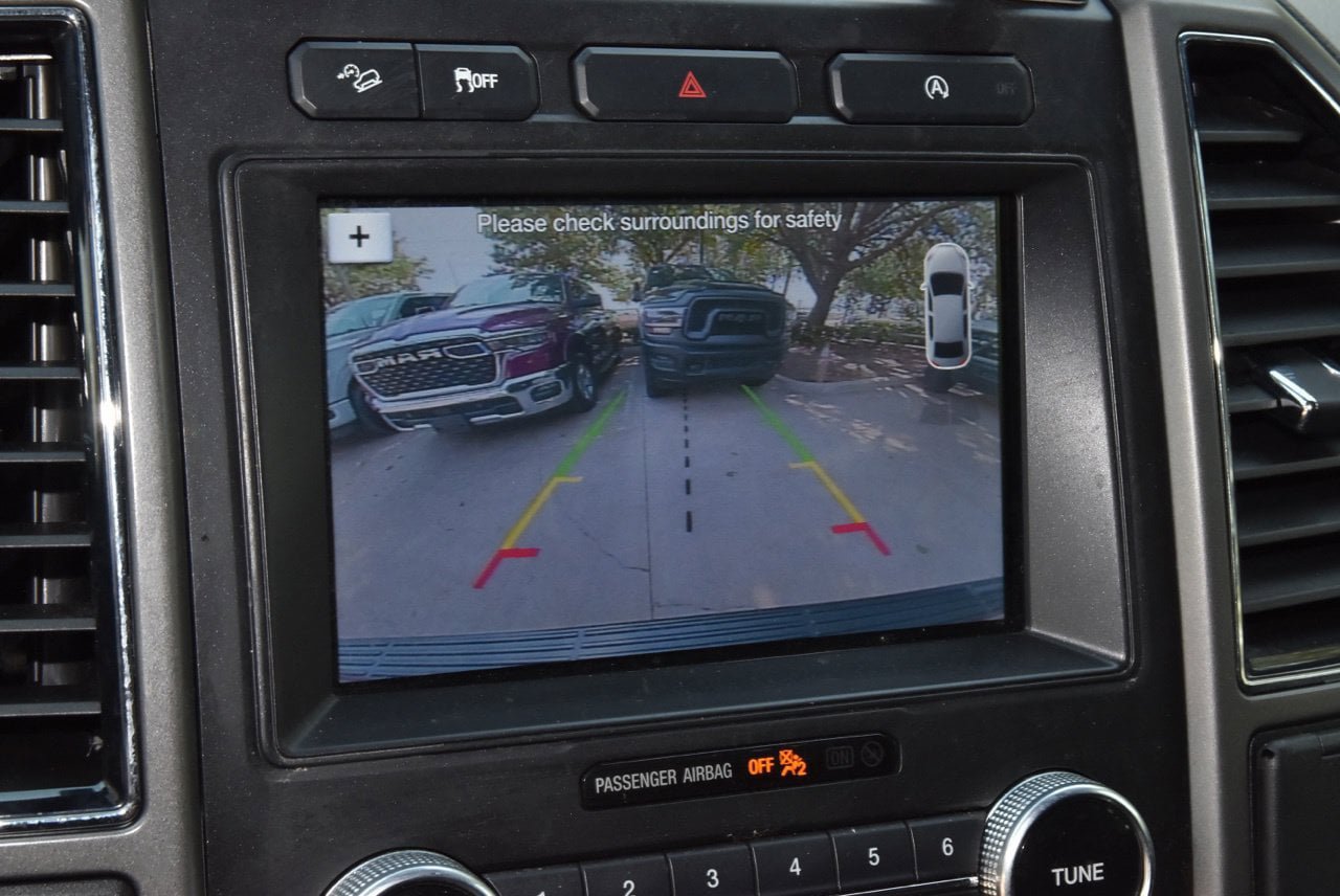 Used 2019 Ford Expedition XLT AWD/4WD image 29