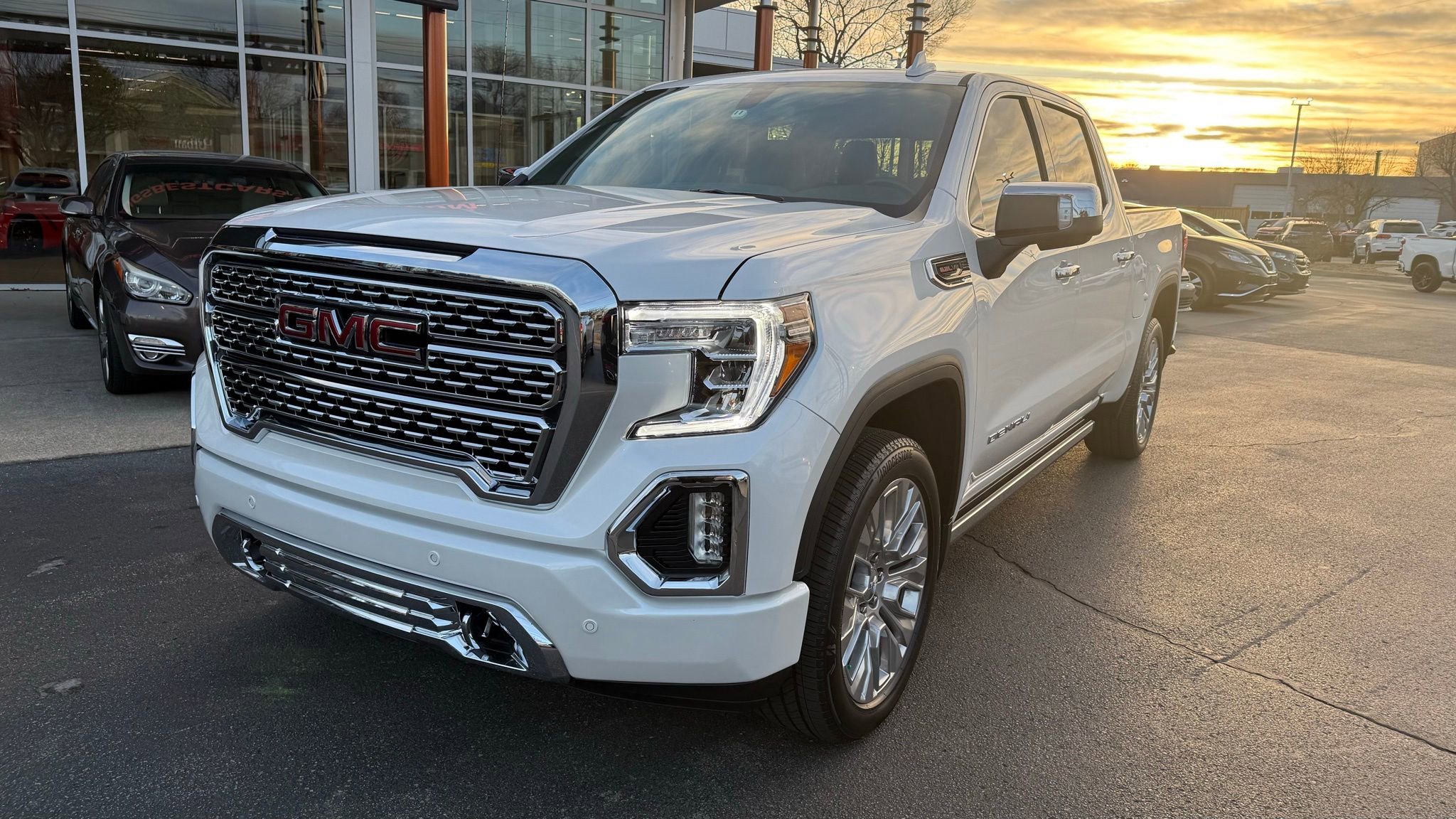 Used 2022 GMC Sierra 1500 Denali w/ Denali Premium Package image 4