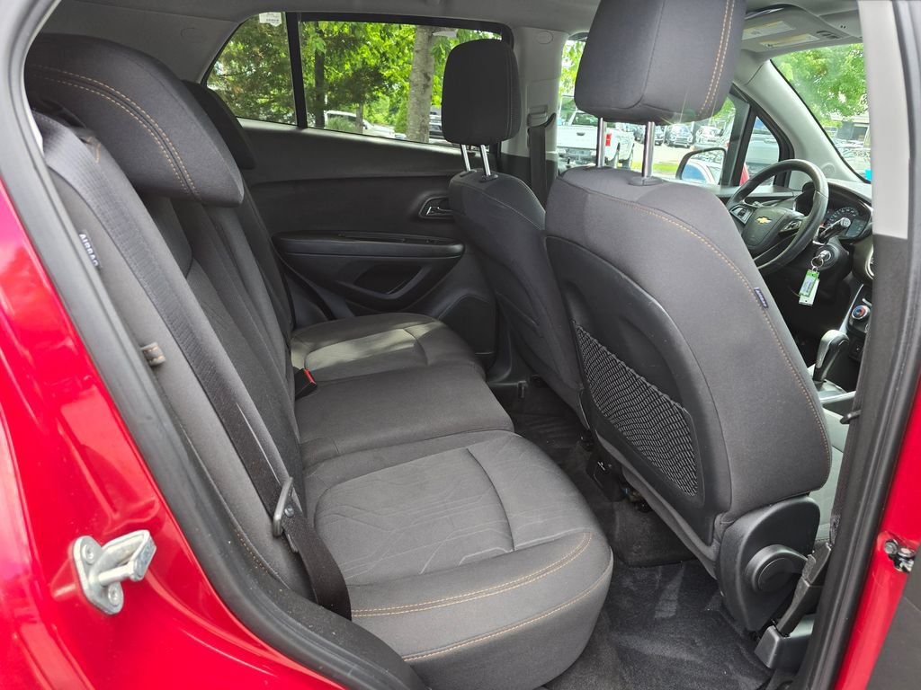 Used 2018 Chevrolet Trax LT AWD/4WD image 12