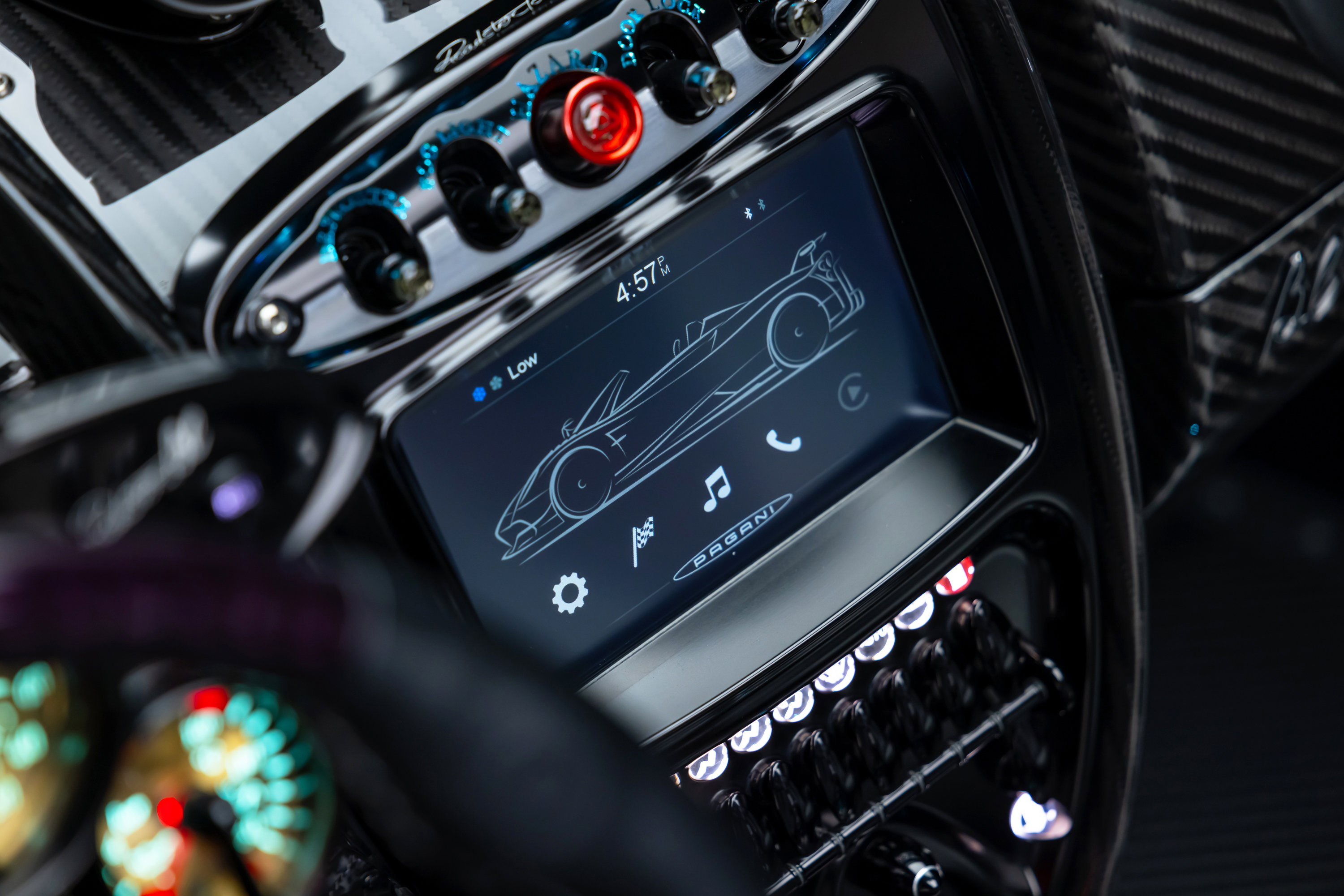 Used 2020 Pagani Huayra image 23