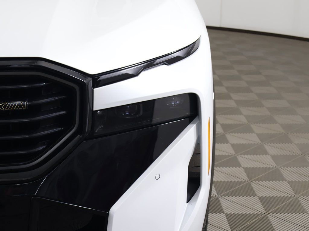 Used 2024 BMW XM image 18