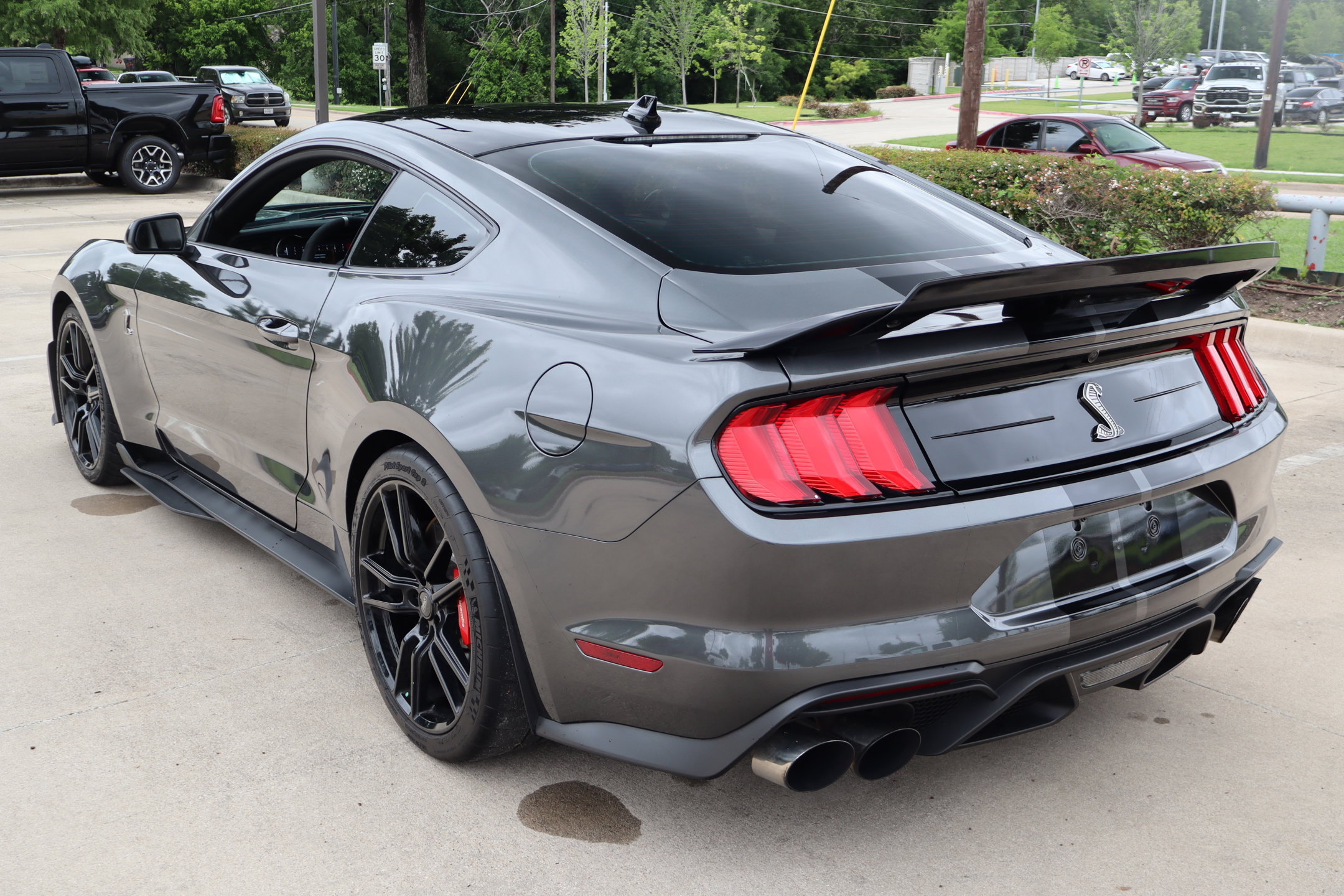 Used 2020 Ford Mustang Shelby GT500 w/ Technology Package RWD image 6