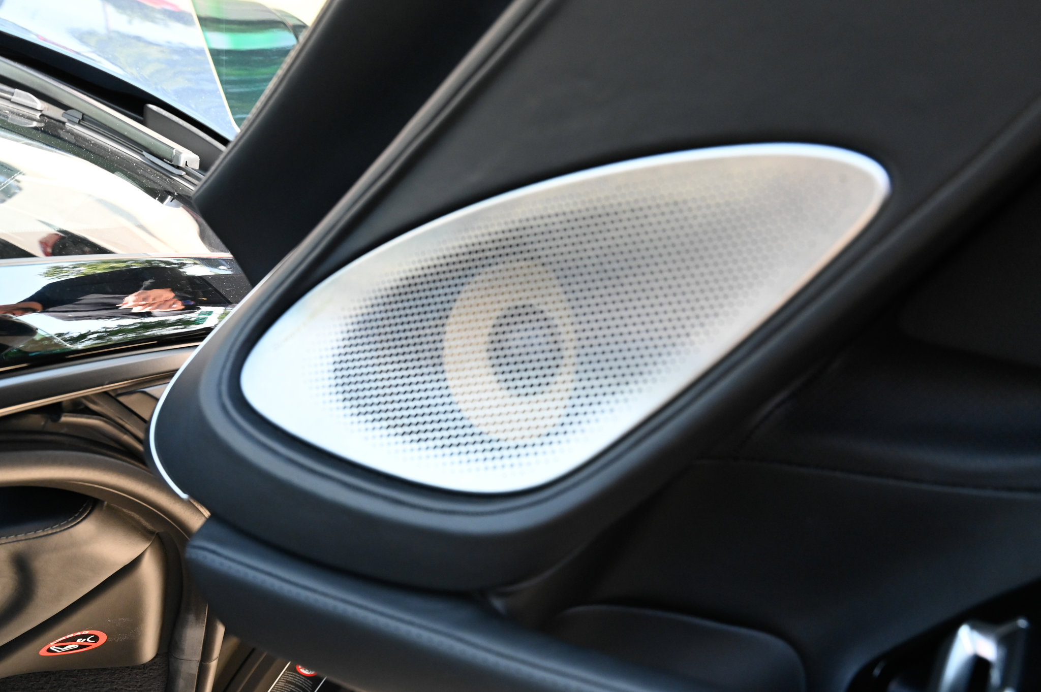 Used 2023 McLaren GT RWD image 44