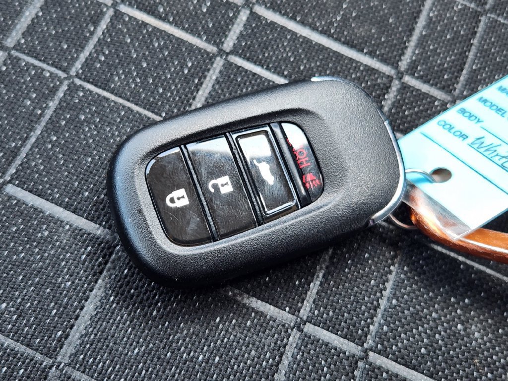 Used 2024 Honda HR-V LX image 31