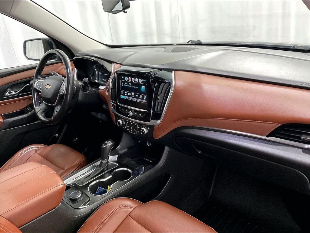 Used 2018 Chevrolet Traverse High Country AWD/4WD image 14