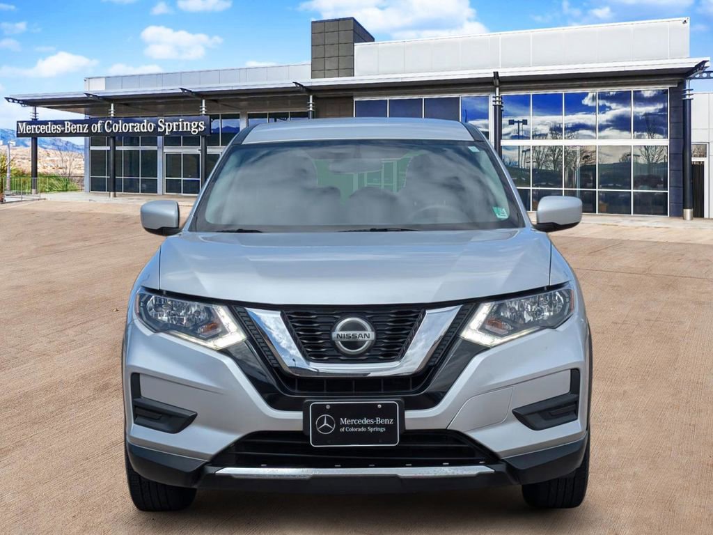 Used 2018 Nissan Rogue S image 2