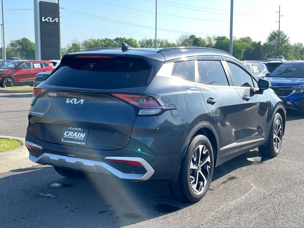 Used 2025 Kia Sportage EX w/ Premium Package image 7