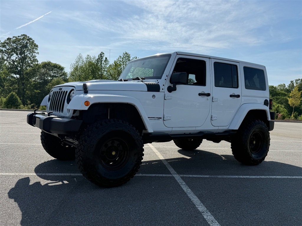 Used 2018 Jeep Wrangler Unlimited Sahara image 1
