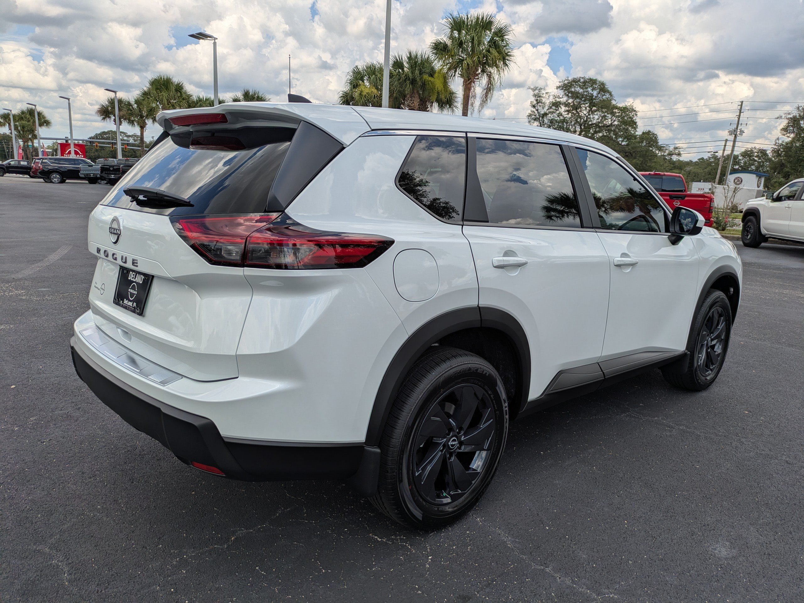 New 2026 Nissan Rogue SV FWD image 4