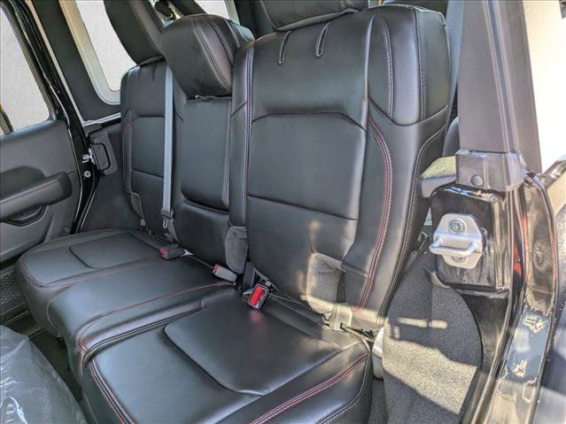 Certified 2024 Jeep Wrangler Unlimited Rubicon w/ Convenience Group image 15