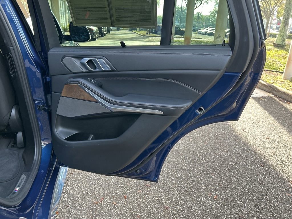 Used 2020 BMW X5 M50i image 35