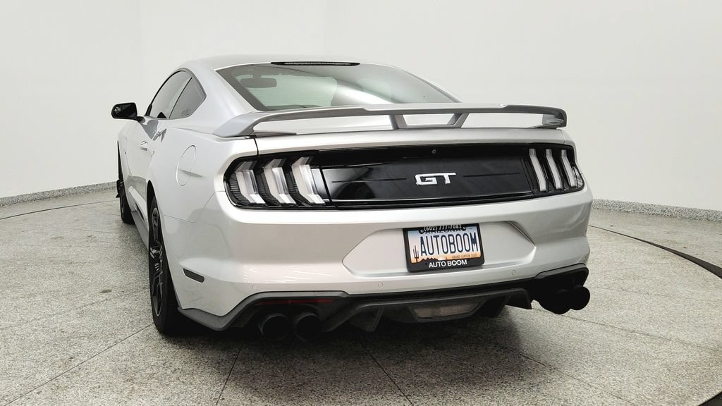 Used 2018 Ford Mustang GT RWD image 4