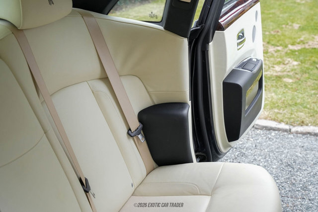 Used 2011 Rolls-Royce Ghost image 57