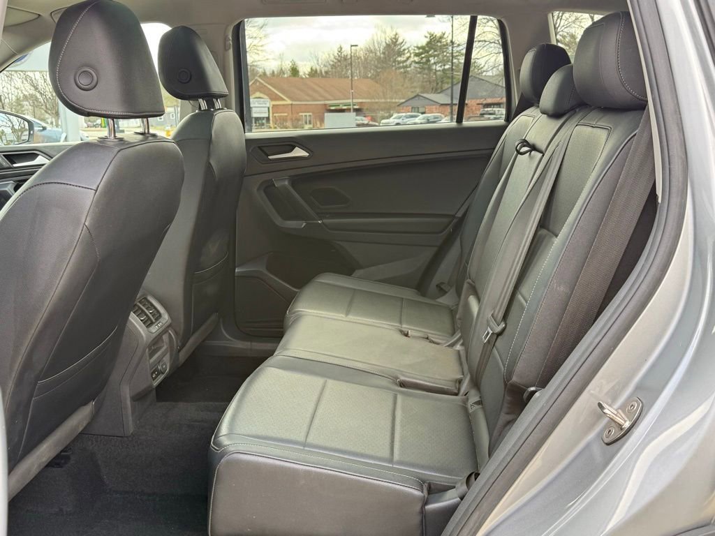 Used 2020 Volkswagen Tiguan SEL image 19