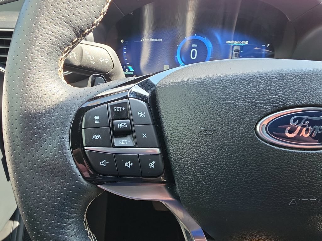 Used 2024 Ford Explorer ST w/ Equipment Group 401A AWD/4WD image 17
