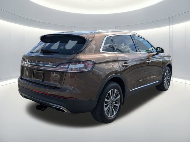 Used 2022 Lincoln Nautilus FWD w/ Premium Package image 6