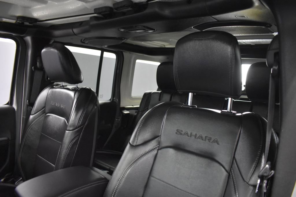 Used 2021 Jeep Wrangler Unlimited Sahara image 16