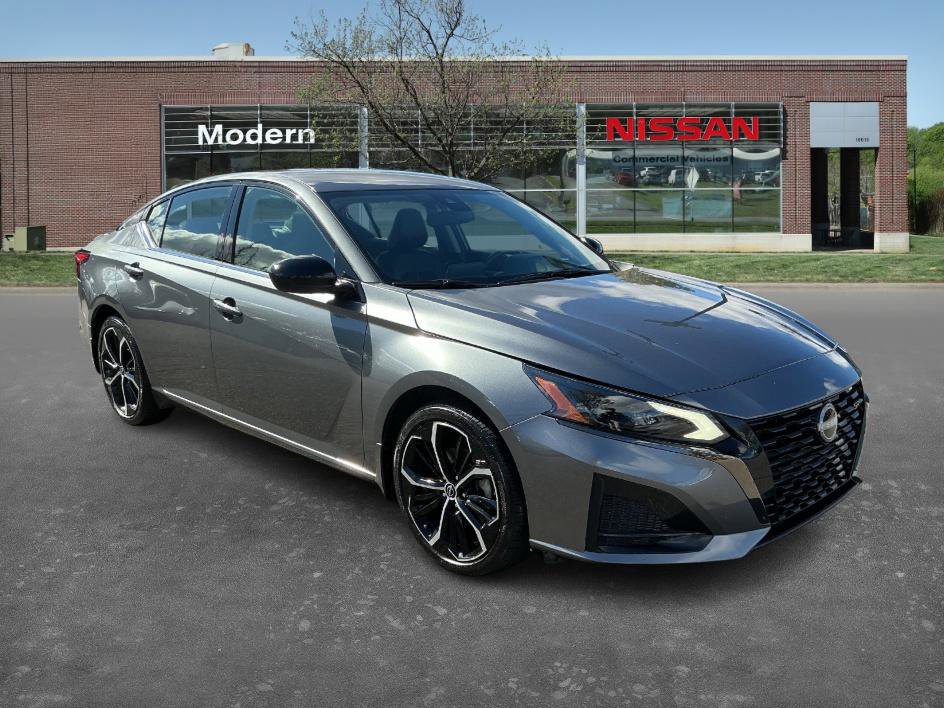 Certified 2023 Nissan Altima 2.5 SR image 5