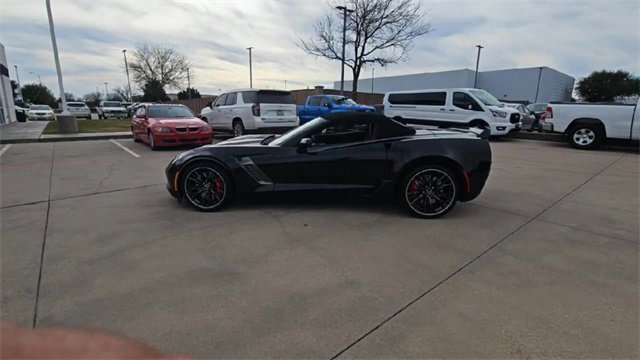 Used 2015 Chevrolet Corvette Z06 w/ 3LZ Preferred Equipment Group image 5