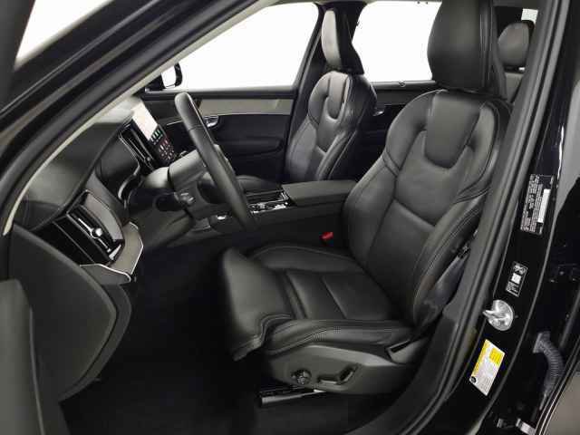 Used 2026 Volvo XC90 B6 Ultra w/ Protection Package image 18