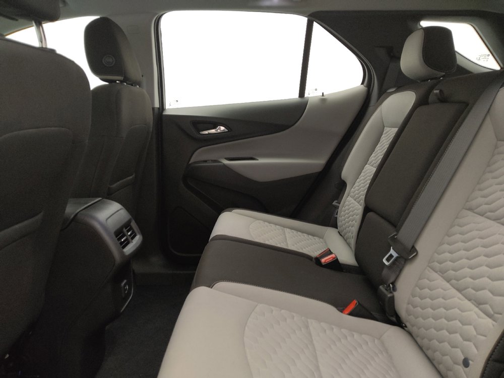 Used 2021 Chevrolet Equinox LS FWD image 18