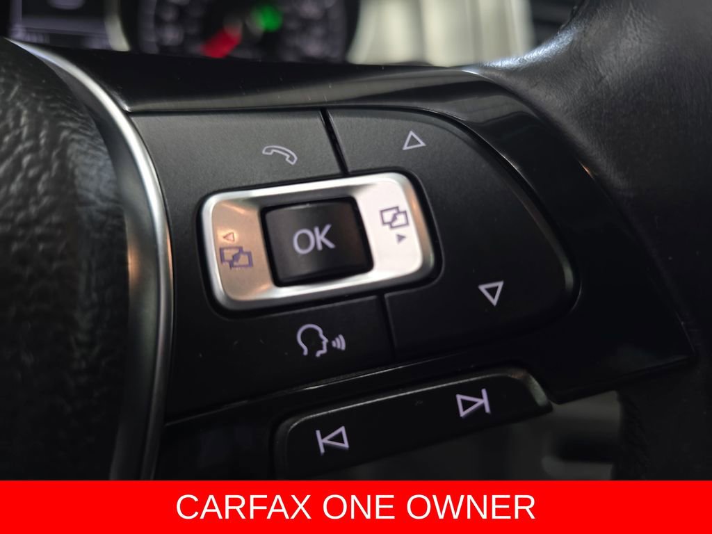 Used 2017 Volkswagen Golf Wolfsburg Edition image 18