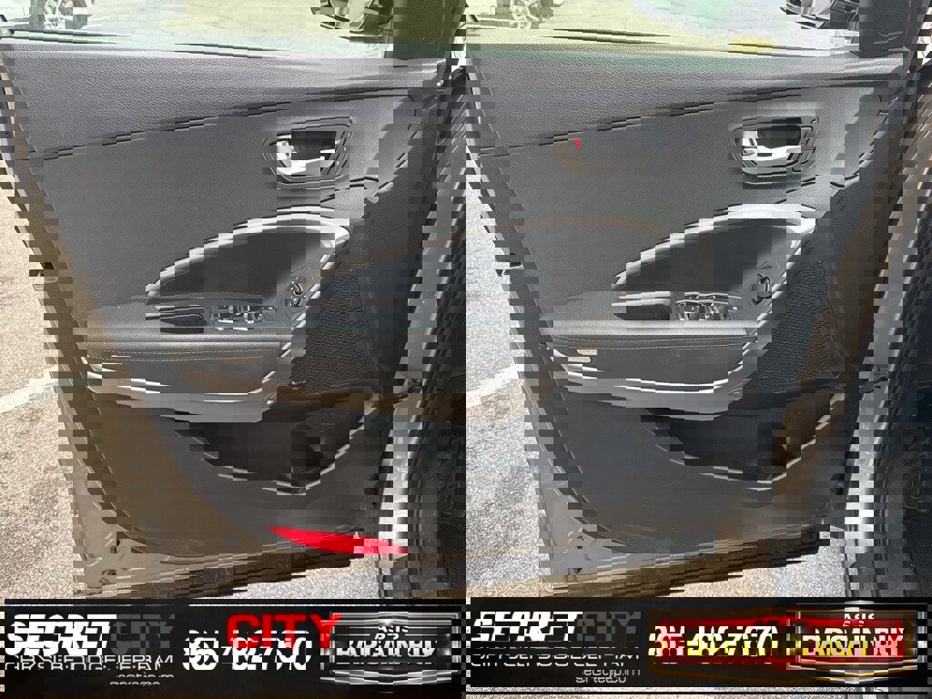 Used 2018 Hyundai Santa Fe Sport image 24