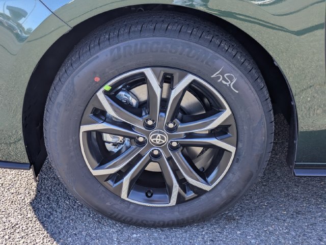 New 2026 Toyota Sienna Platinum AWD/4WD image 12