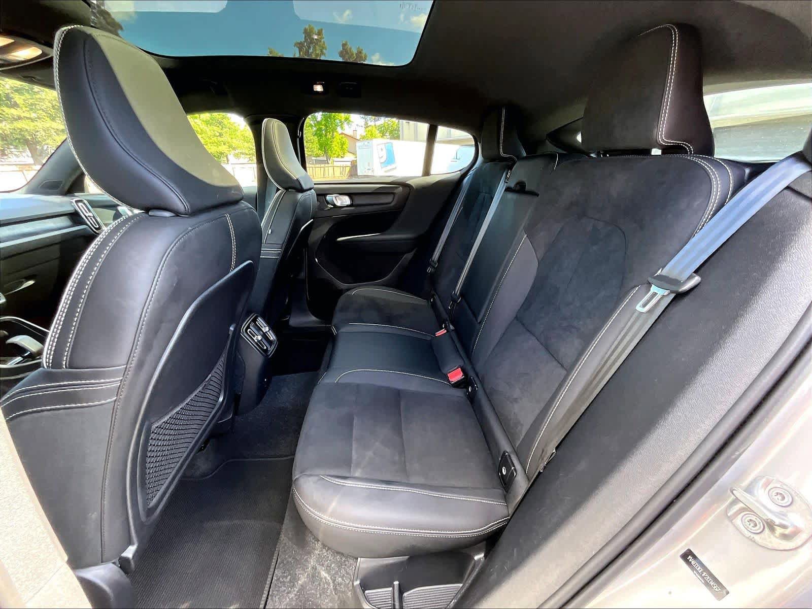 Used 2023 Volvo C40 P8 Recharge Plus AWD/4WD image 29