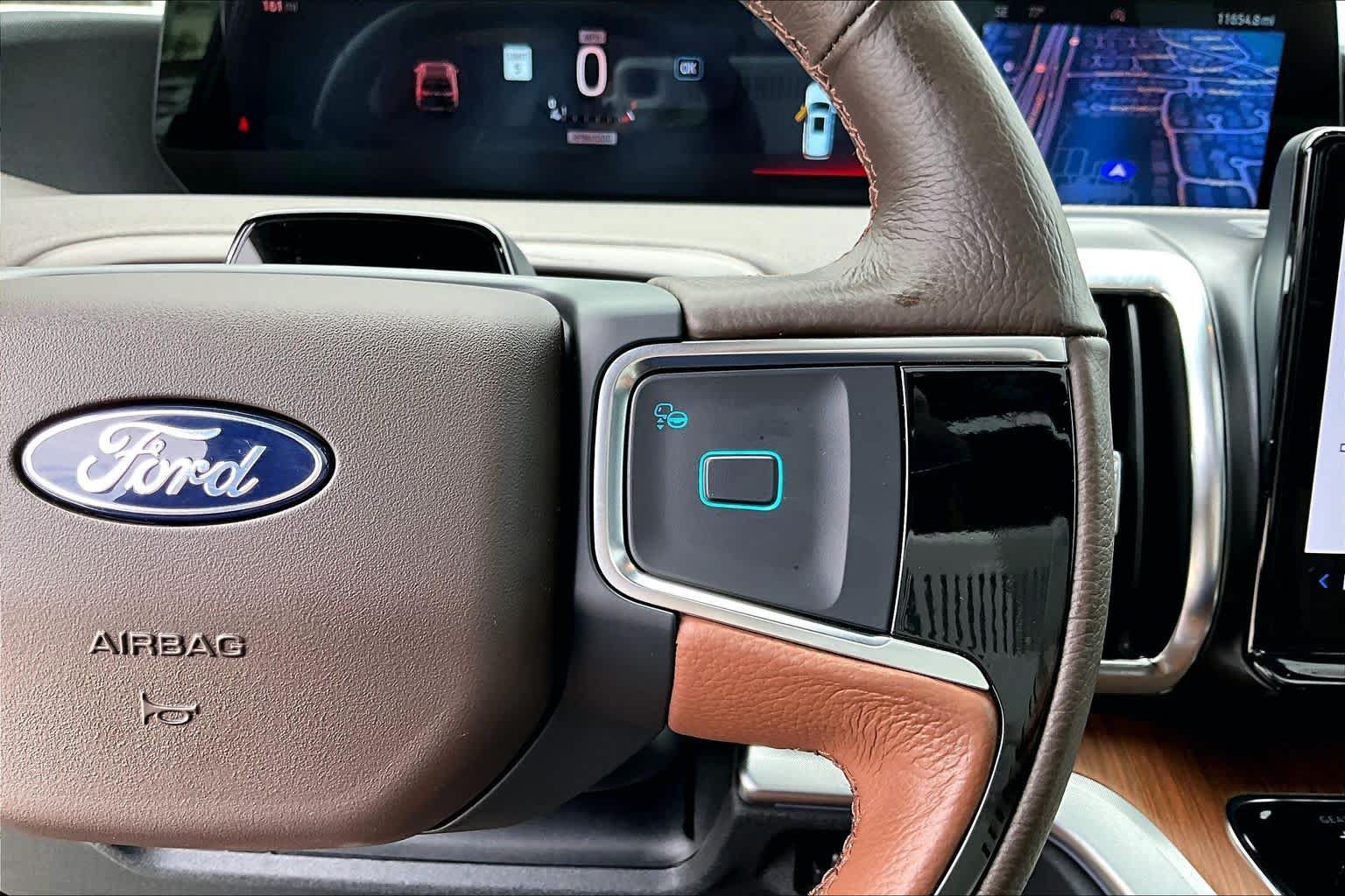 Used 2025 Ford Expedition King Ranch AWD/4WD image 23