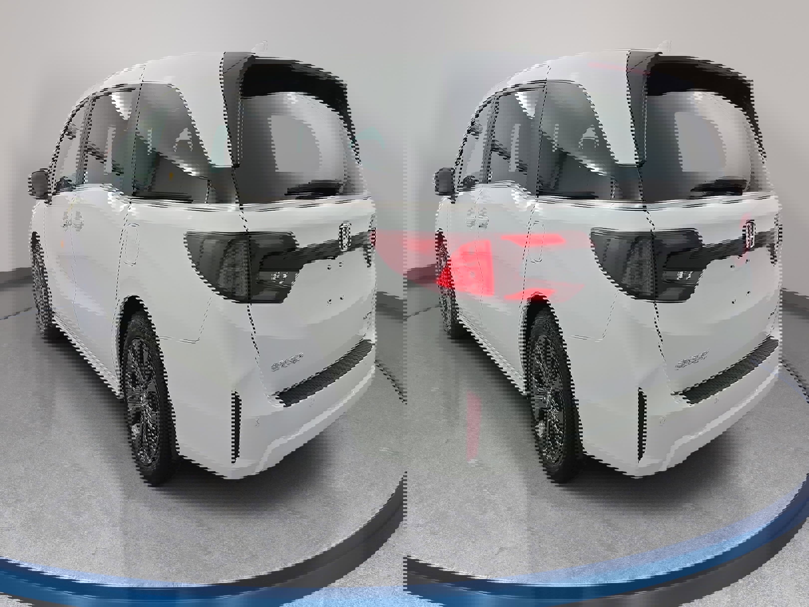 New 2026 Honda Odyssey Touring image 7